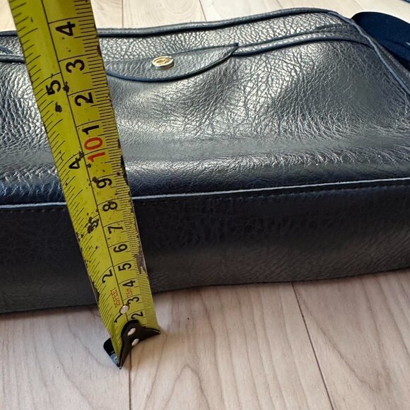 Vintage Cornell Crossbody Bag – Elegant Black Faux Leather - Picture 6 of 8